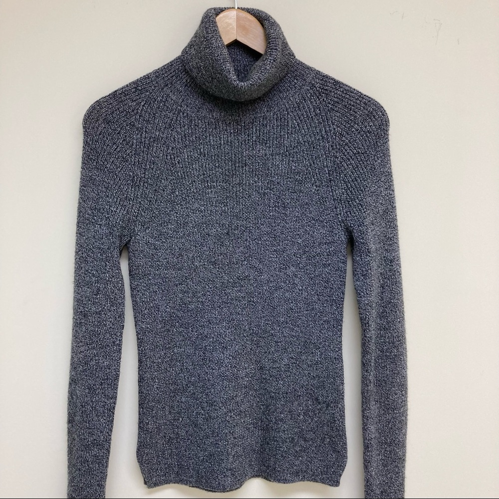 Theory turtleneck sweater gray Small